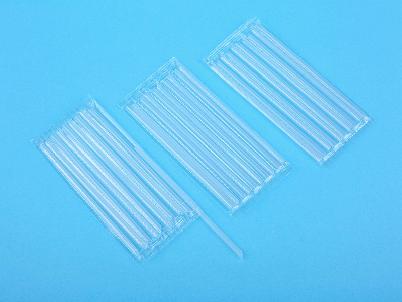 double layers single-packed straws in row